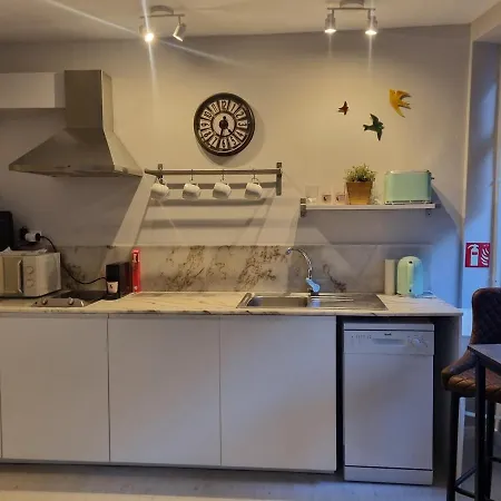 Lovely In The Heart Of Historic Appartamento Oporto